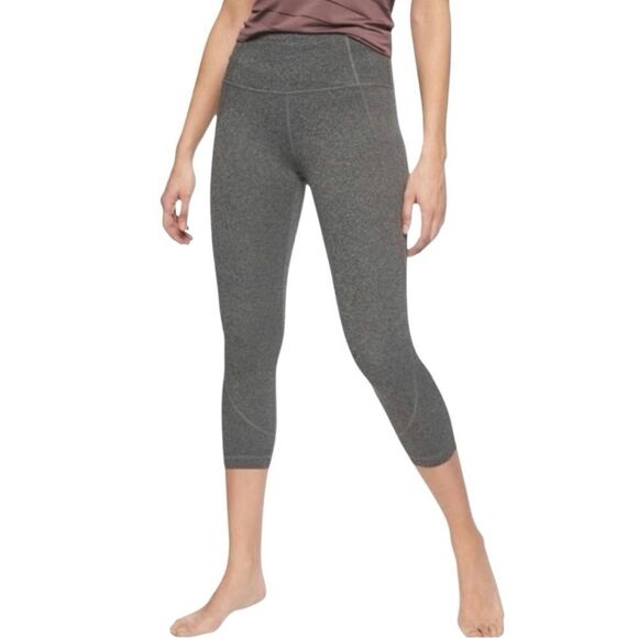 NWT Athleta Salutation Capri - Picture 1 of 8